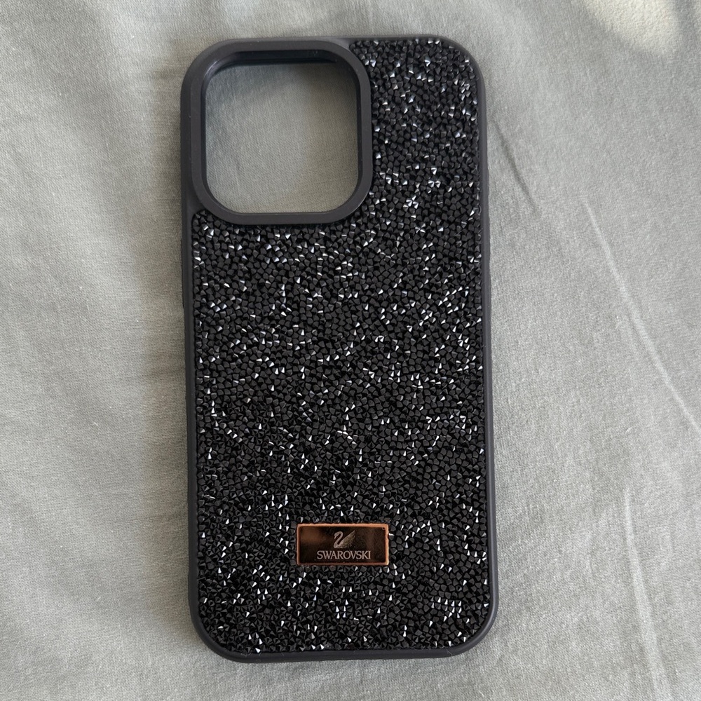 Swarovski iPhone 16 pro case